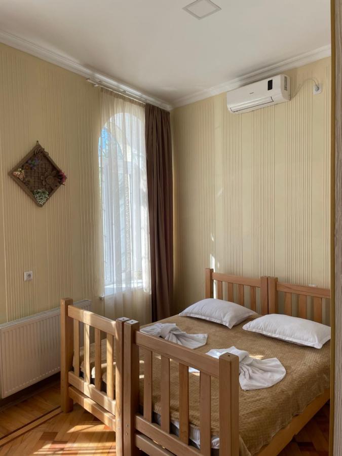 Hotel 1870 Kutaiszi Kültér fotó