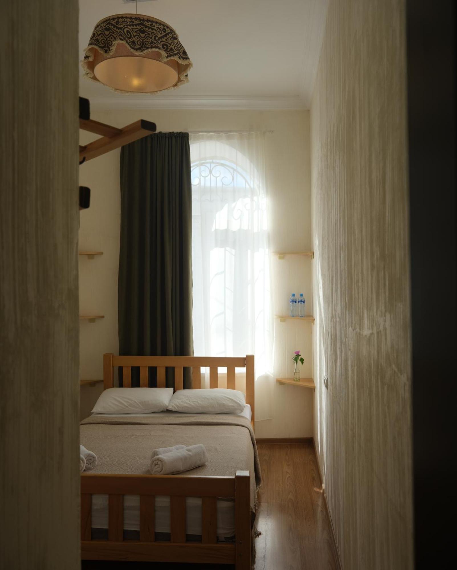 Hotel 1870 Kutaiszi Kültér fotó