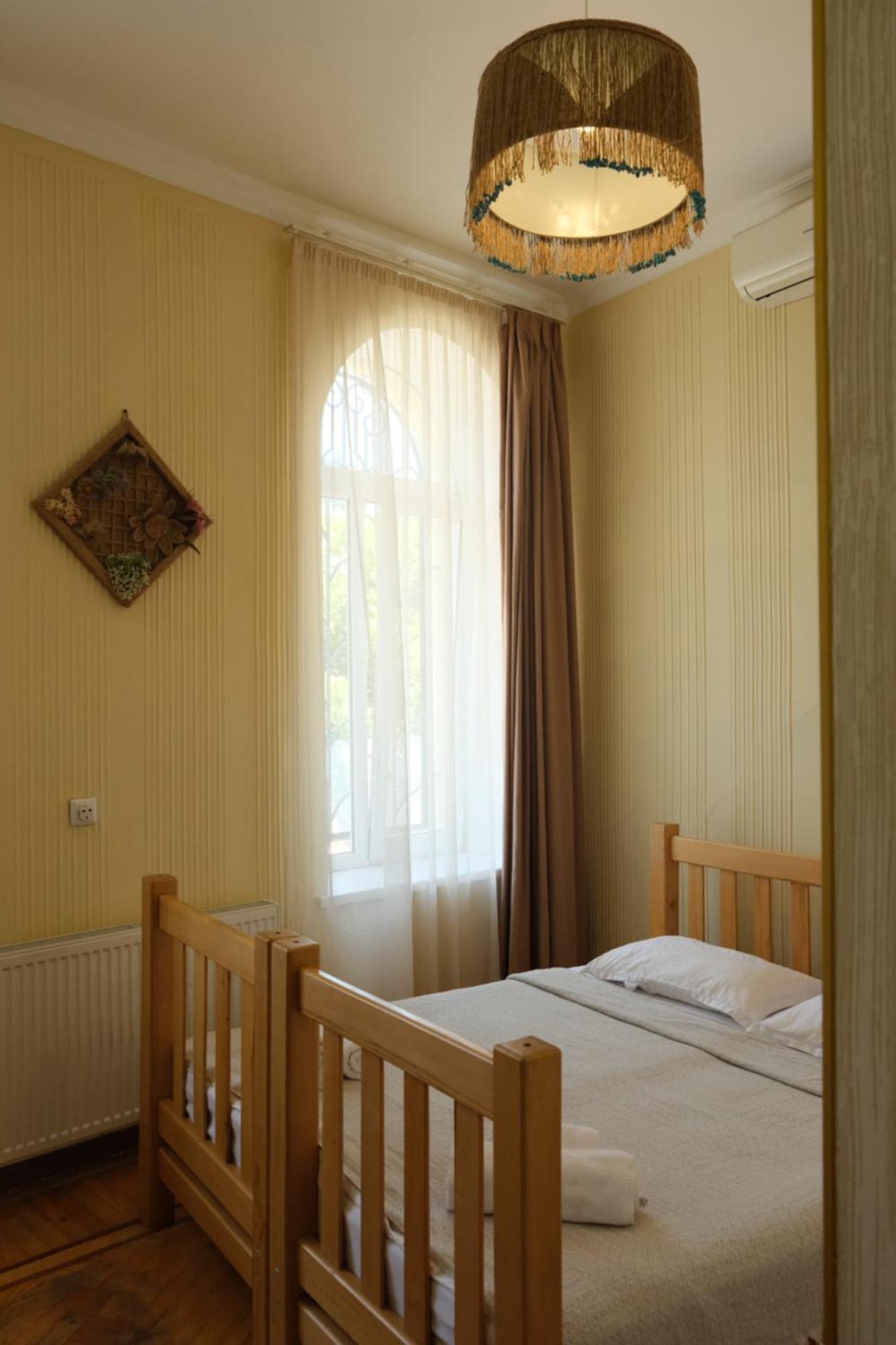 Hotel 1870 Kutaiszi Kültér fotó